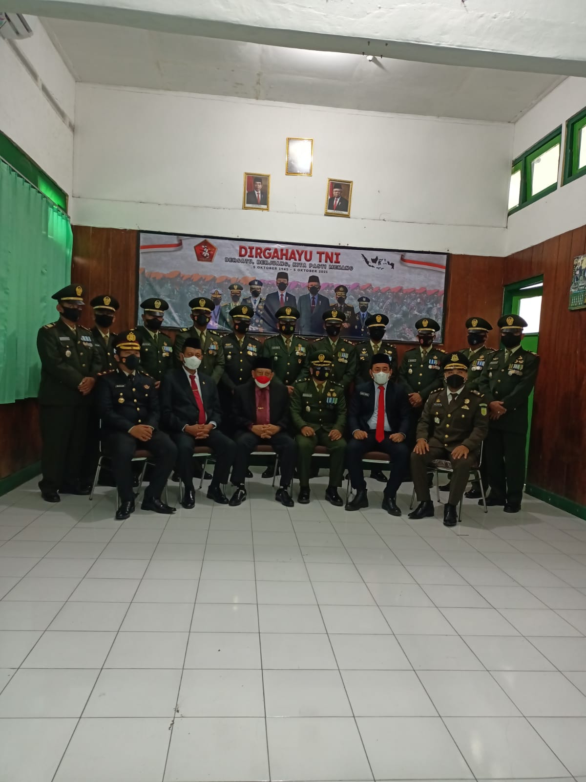 c6e9c581 2e66 486b b5b1 8ba95d8cb019