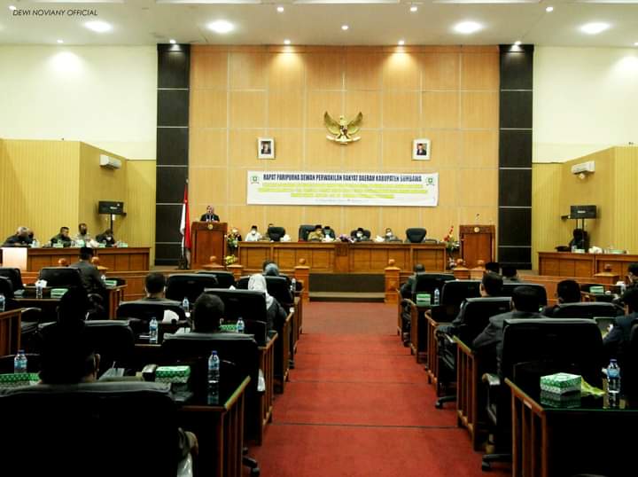 6a5af3fb bc3c 4283 94fb f5cf5df93c9a